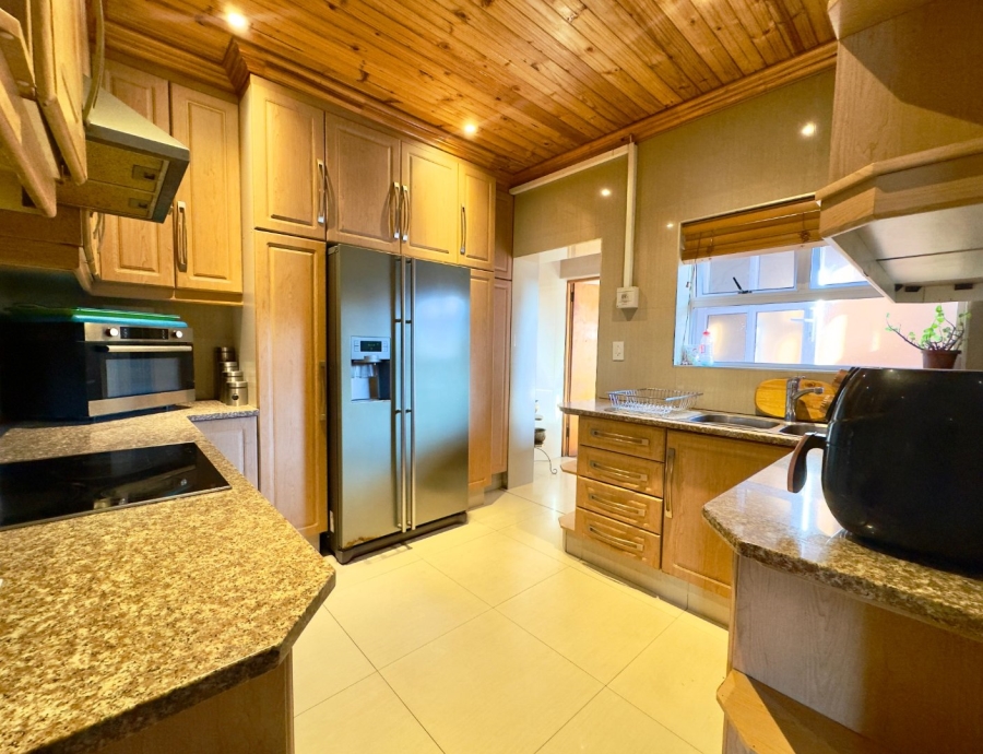  Bedroom Property for Sale in Steenberg Western Cape